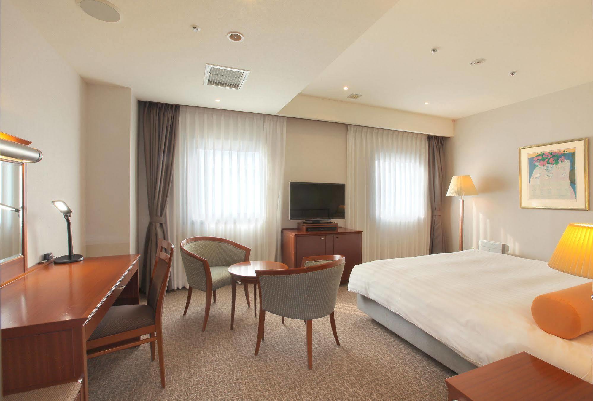Odakyu Station Hotel Hon-Atsugi Eksteriør bilde